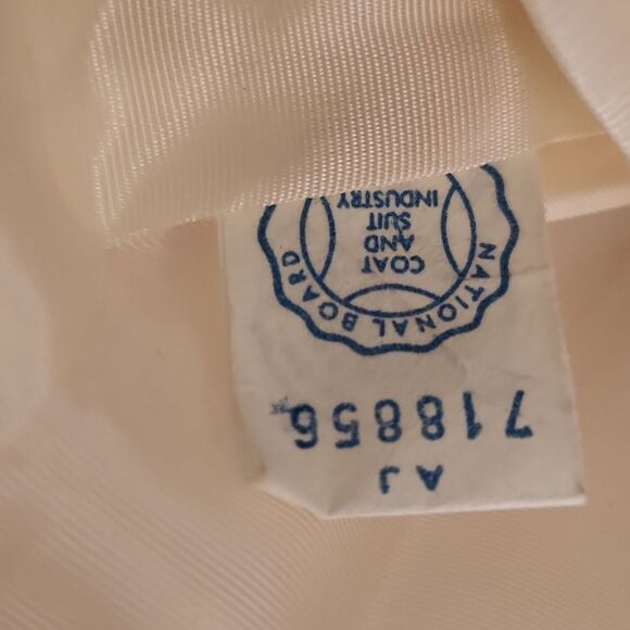 Vintage Sears Chic Faux Fur Coat with Black Accents - Picture 11 of 12